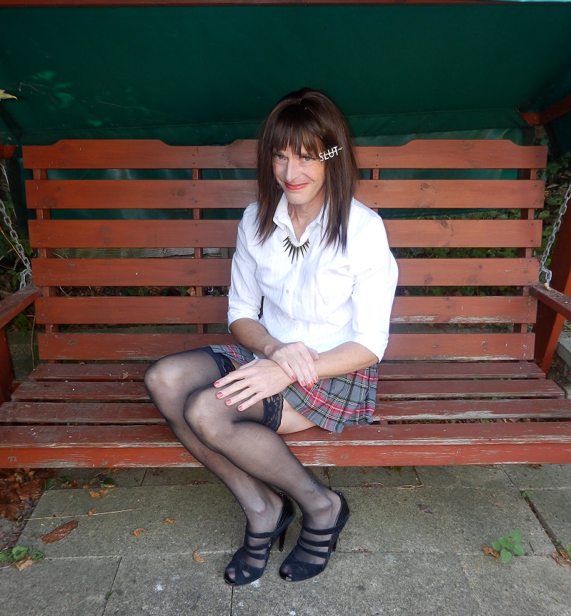 You can't take your eye of this beautiful body of julie