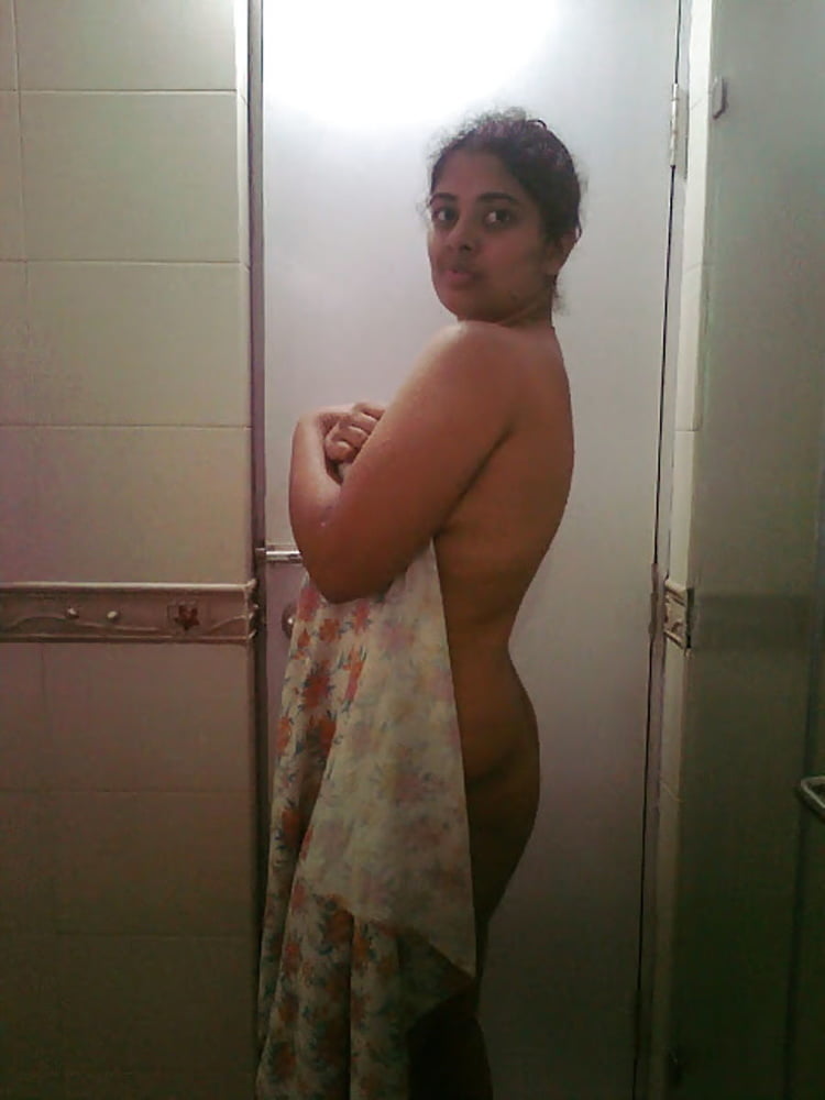 Beautiful supriya aunty