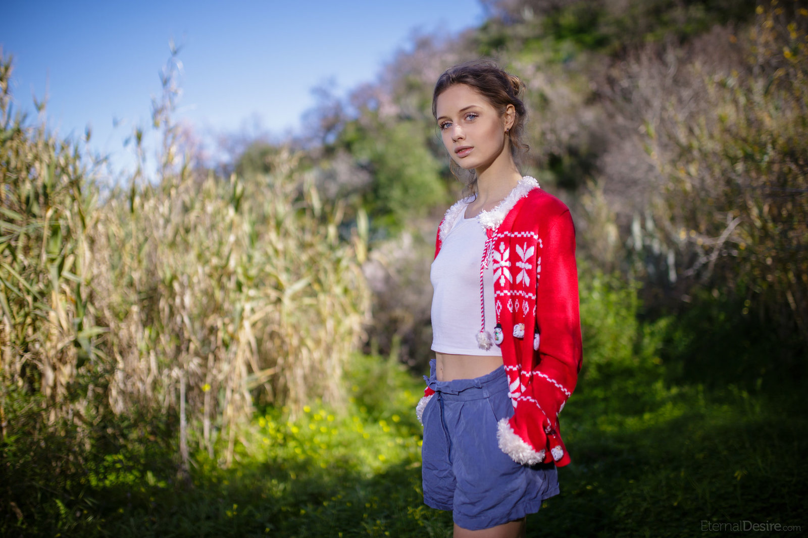 Clarice A opens her vagina 4