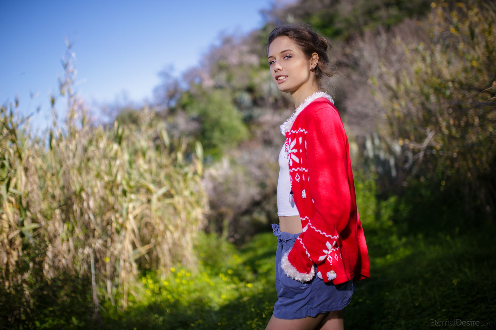 Clarice A opens her vagina 4