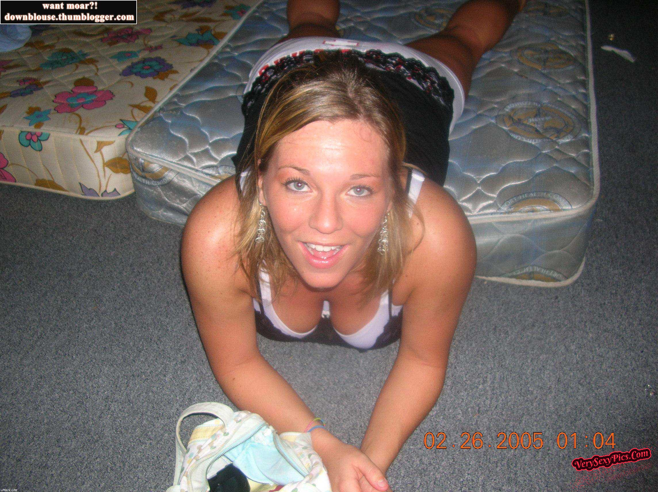 Juicy Downblouse Tits