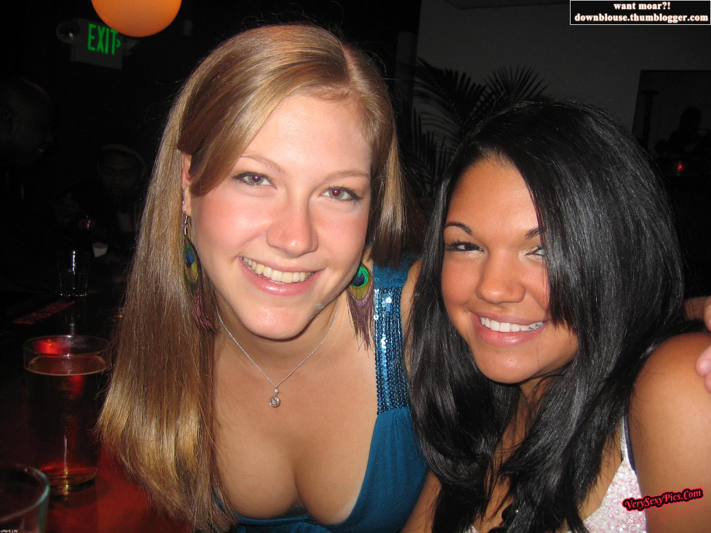 Juicy Downblouse Tits