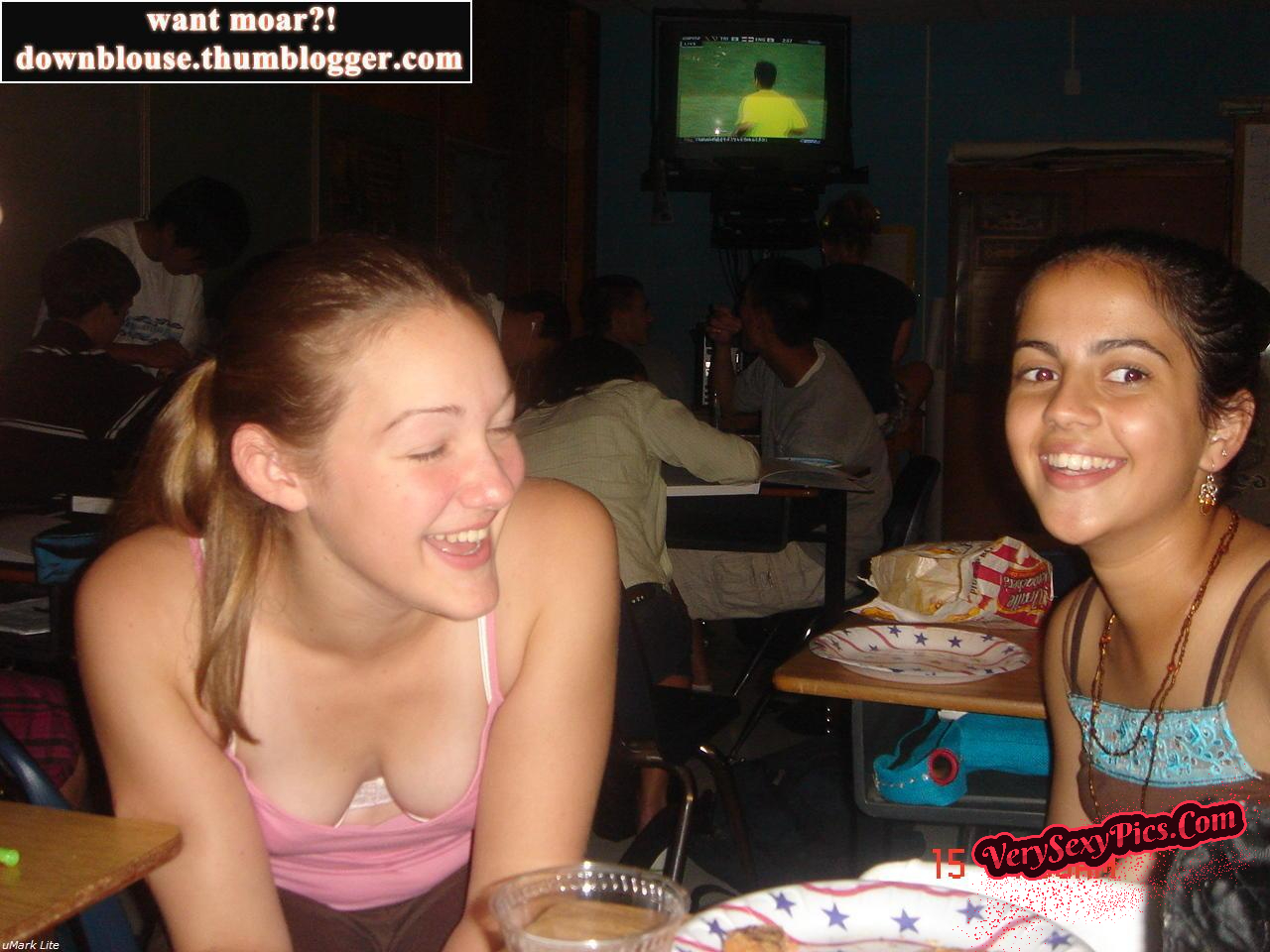 Juicy Downblouse Tits