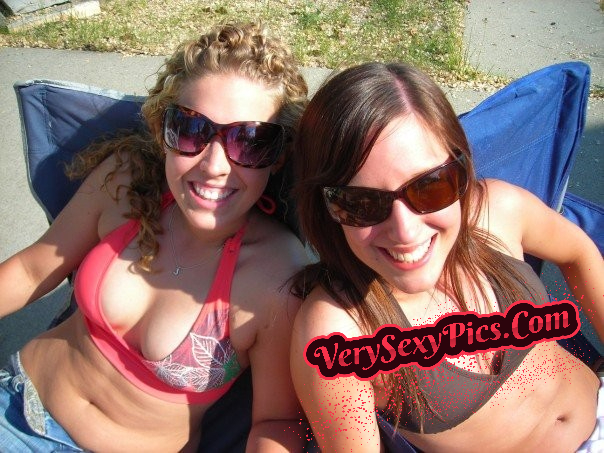 Juicy Downblouse Tits