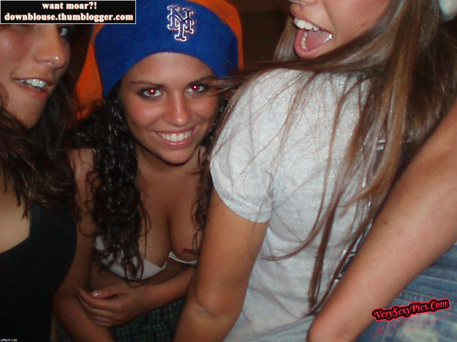 Juicy Downblouse Tits