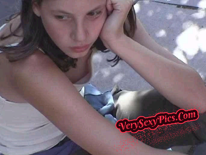 Juicy Downblouse Tits