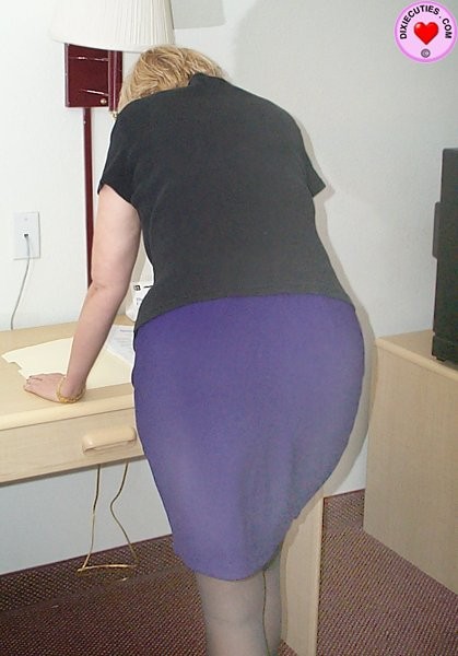 DOMINIQUE BLONDE 56 ANS