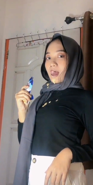 Big hijabs