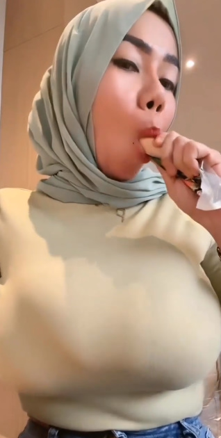 Big hijabs