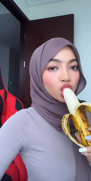 Big hijabs