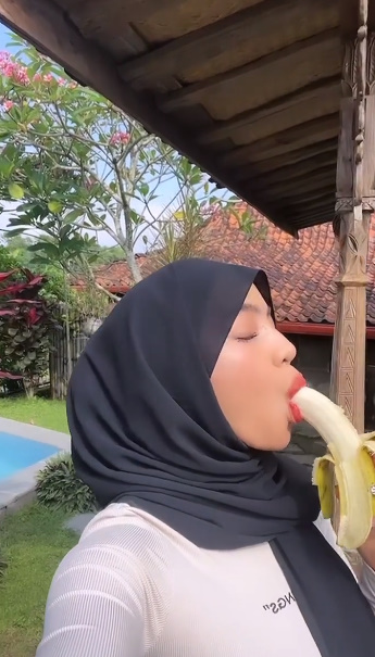 Big hijabs