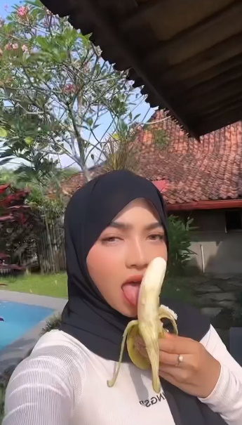 Big hijabs