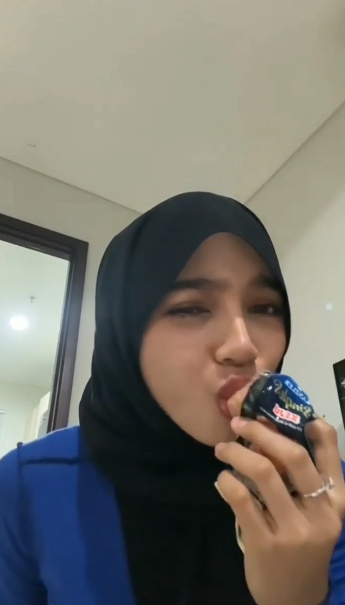 Big hijabs