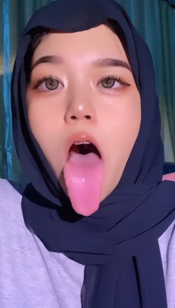 Big hijabs