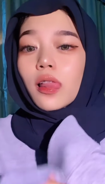 Big hijabs