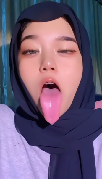 Big hijabs