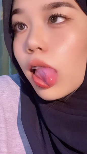 Big hijabs
