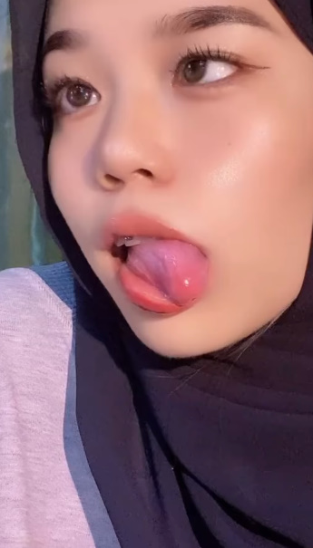 Big hijabs