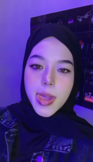 Big hijabs