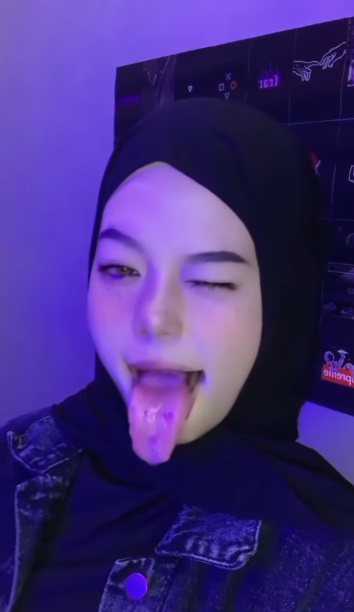 Big hijabs