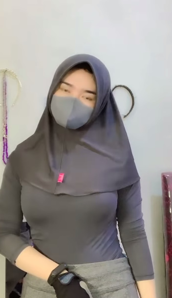 Big hijabs