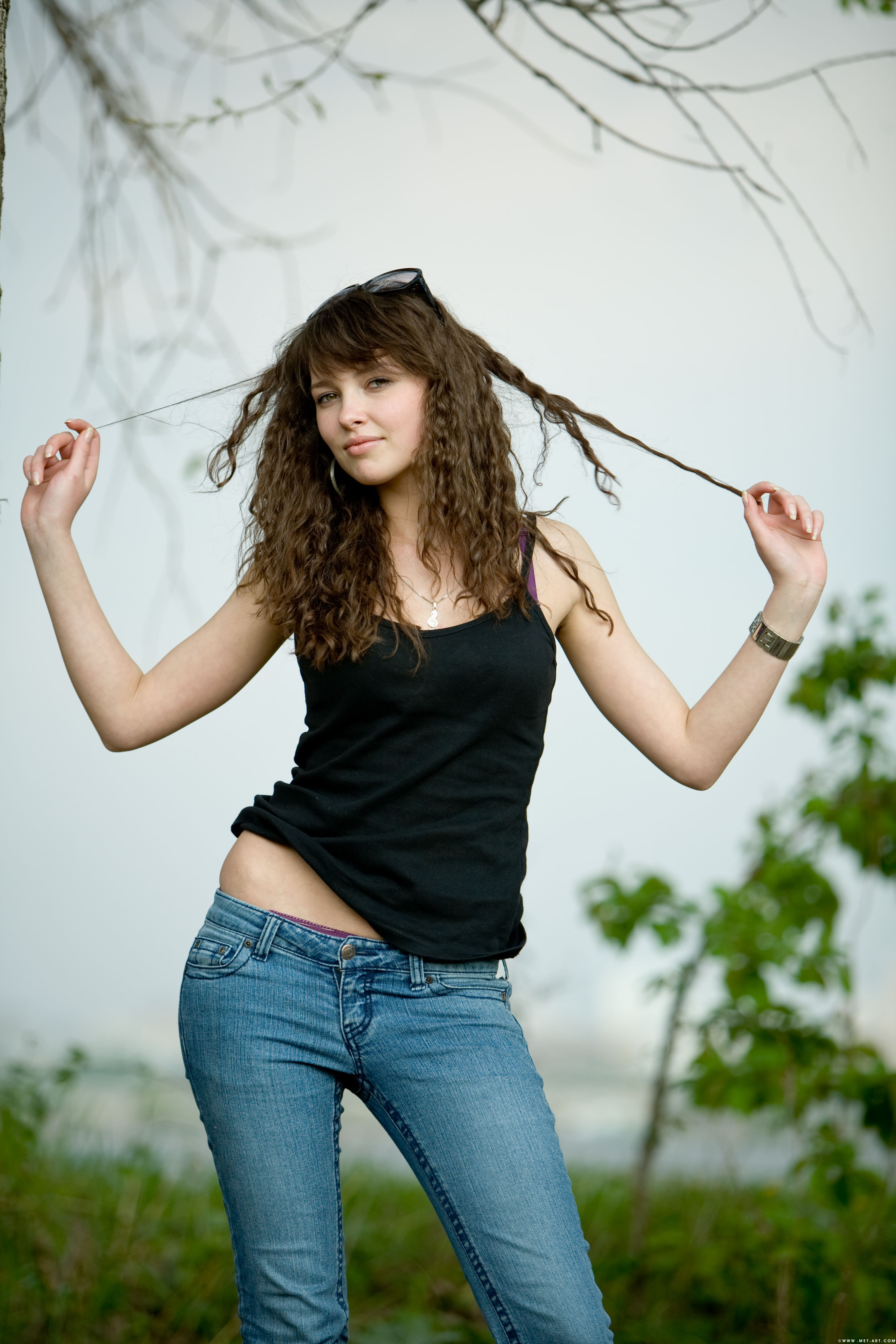 2009-06-25 [Met-Art] Ksucha B - Presenting