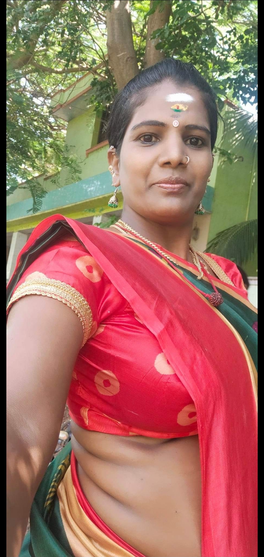 Tamil bhabhi big boobs (55 pictures)