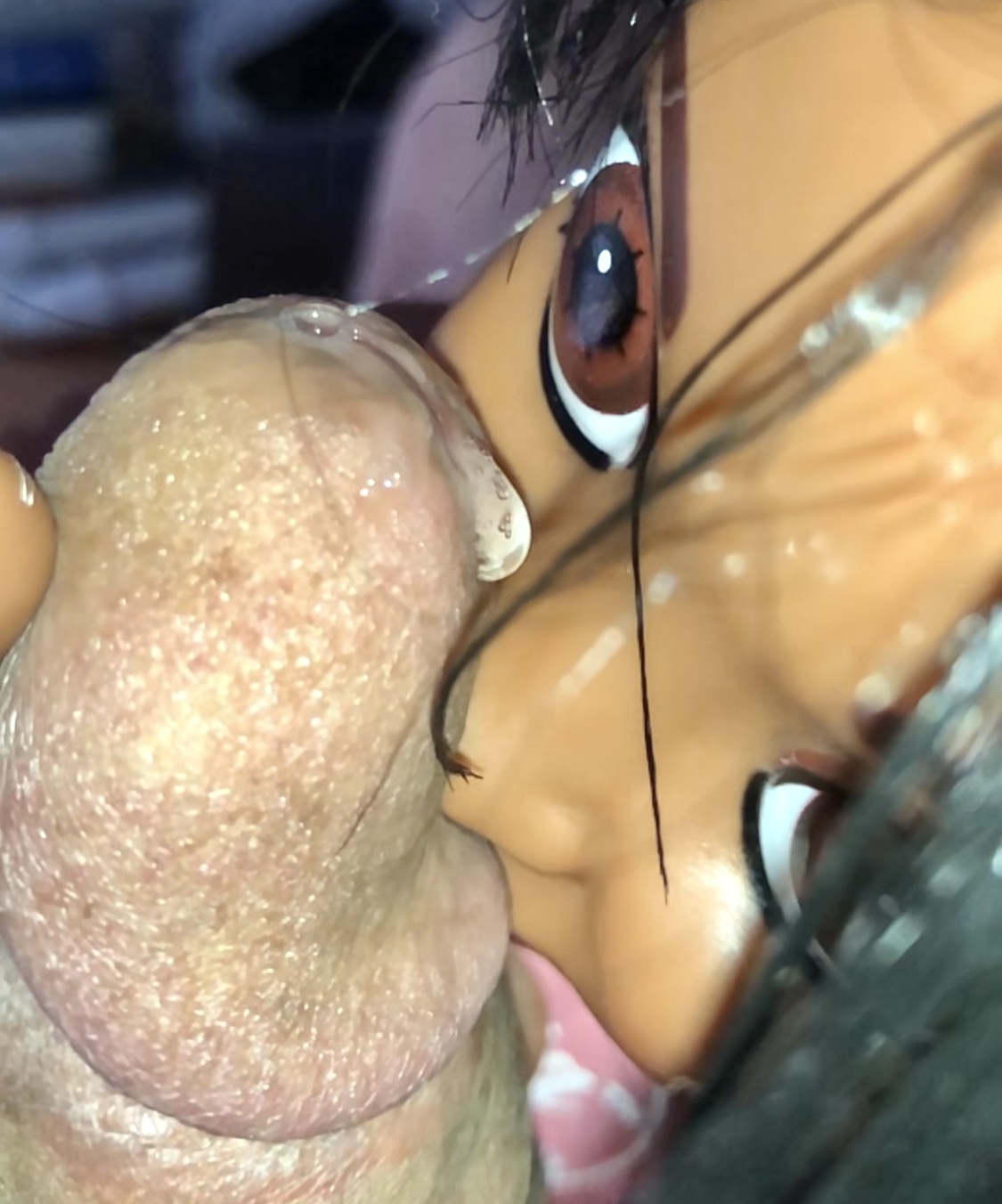 Smelly secondhand store Doll