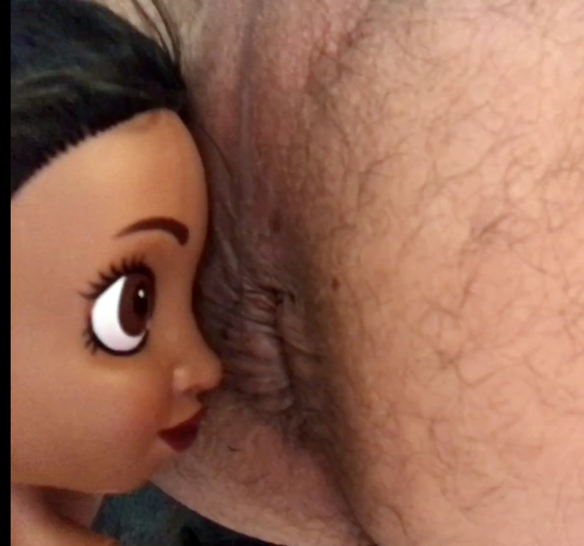 Doll fisting my anus