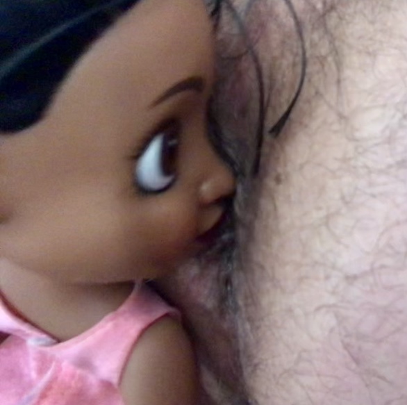 Final goodbye smelly secondhand store Dolls