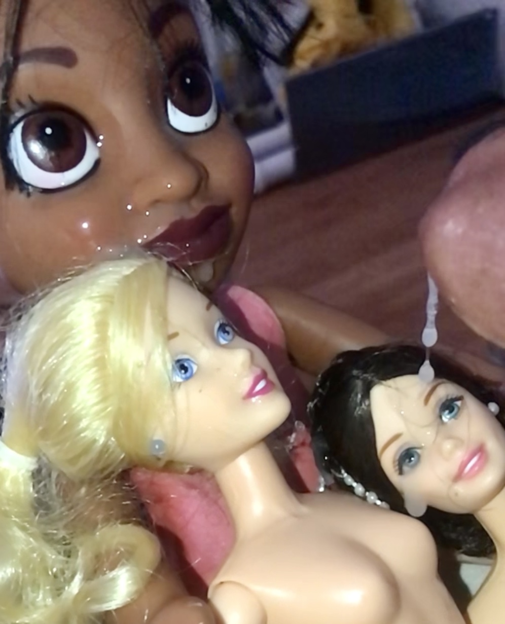 Final goodbye smelly secondhand store Dolls