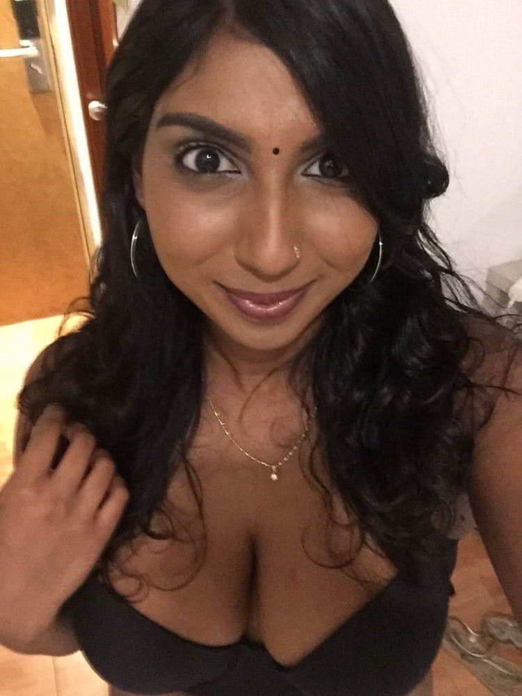 Tamil black bhabhi