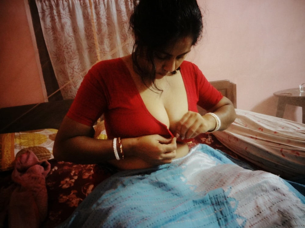 Indian Boudi Big boobs