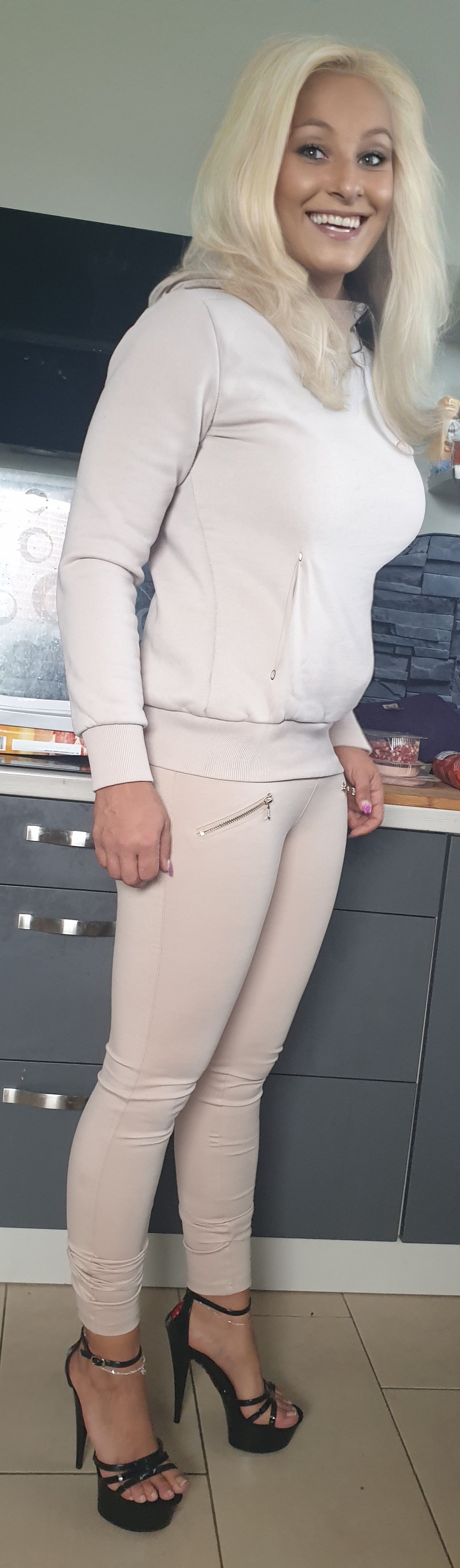 Big tits Slut Daniela