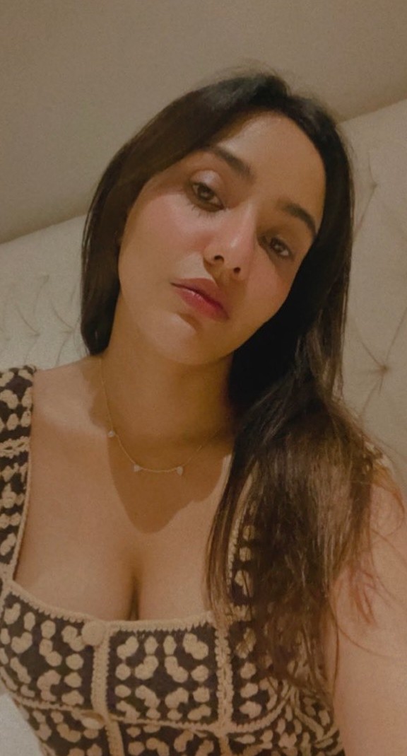 Risking these two whore mothers named shraddha and disha !