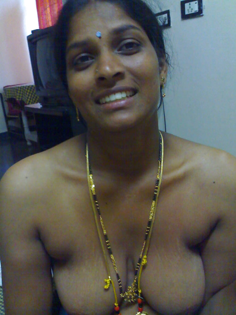 Beautiful Tamil aunty
