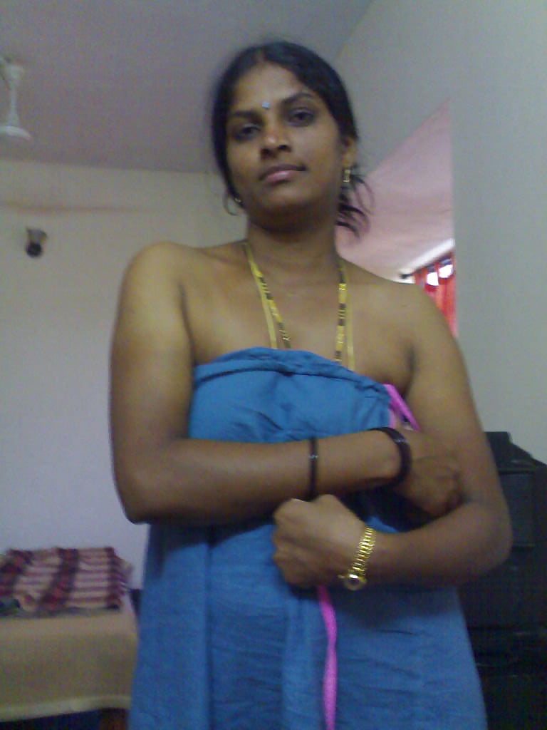 Beautiful Tamil aunty