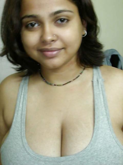 Bhabhi hugh tits