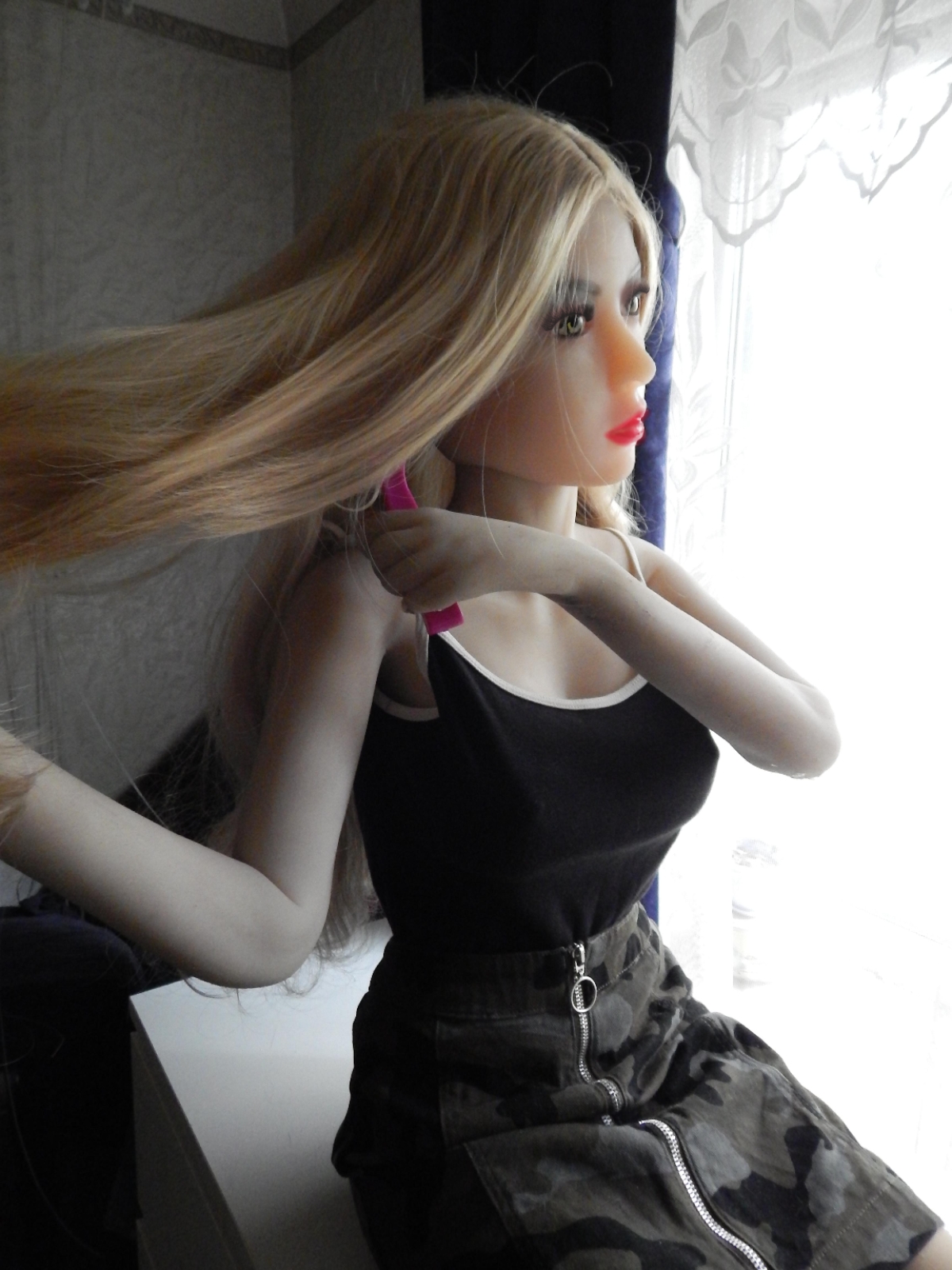 Lia's dressing up. (some GIFs)