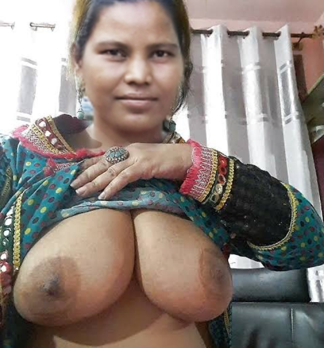 my moms big boob