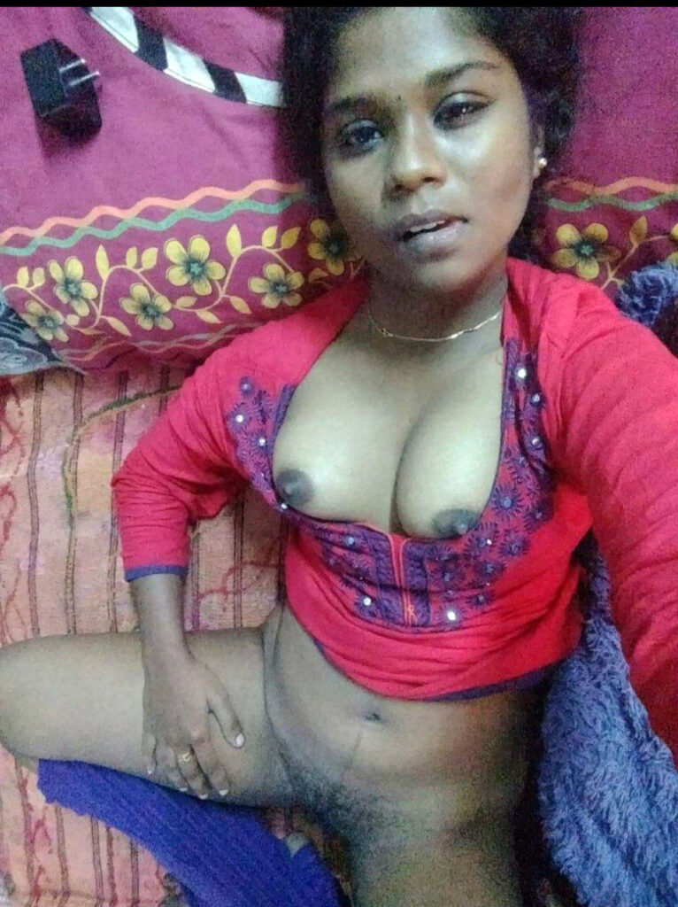 Tamil Black Bebe Showind Nude
