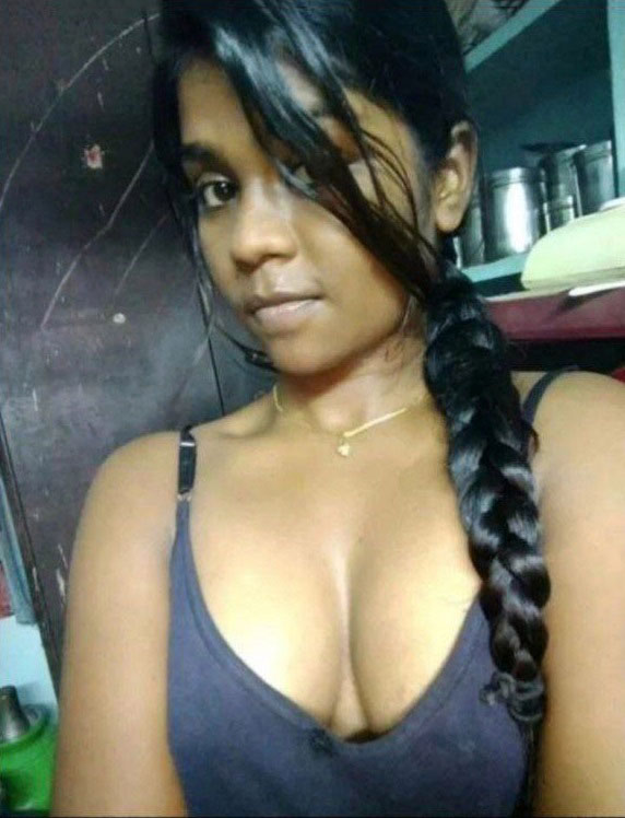 Tamil Black Bebe Showind Nude