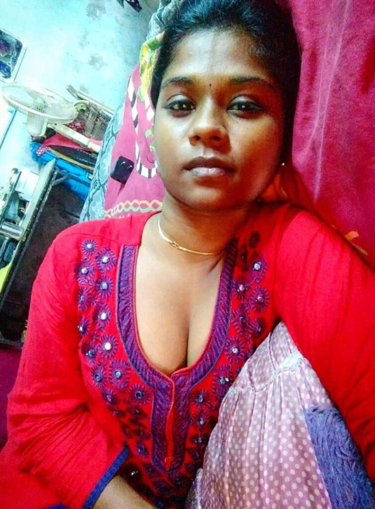 Tamil Black Bebe Showind Nude