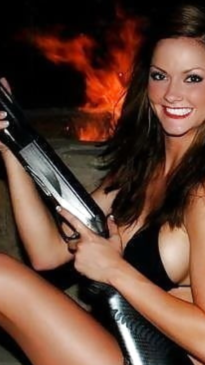 Chicks & Guns 24