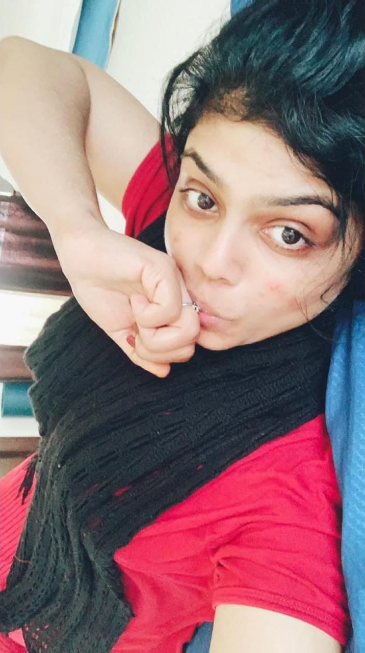 Muslim Slut Showing Big Boobs