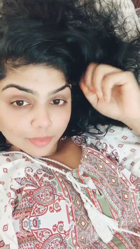 Muslim Slut Showing Big Boobs