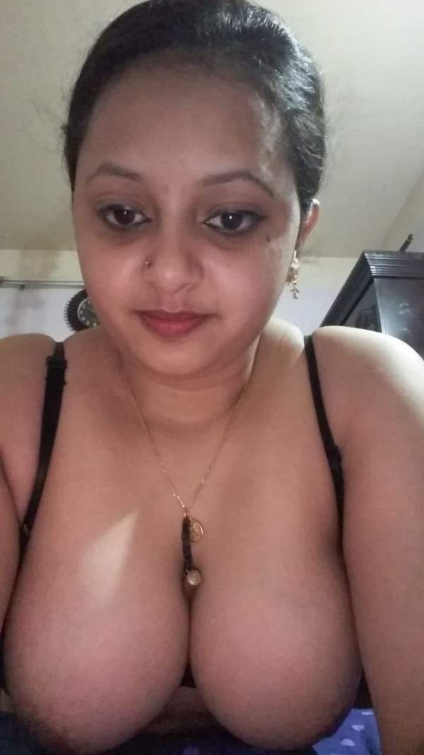 Bhabi randi
