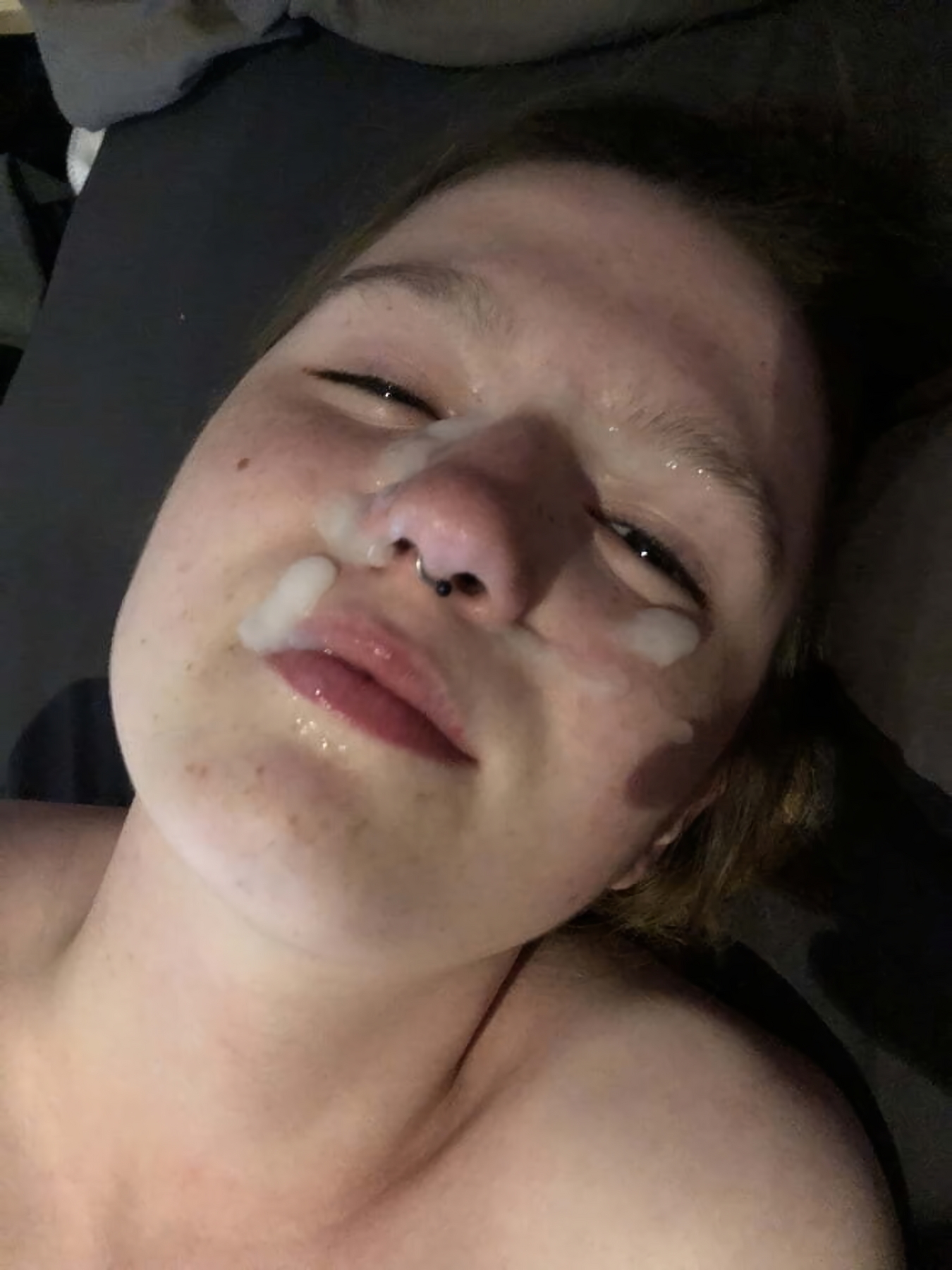 Cute cumslut Selina Schneider