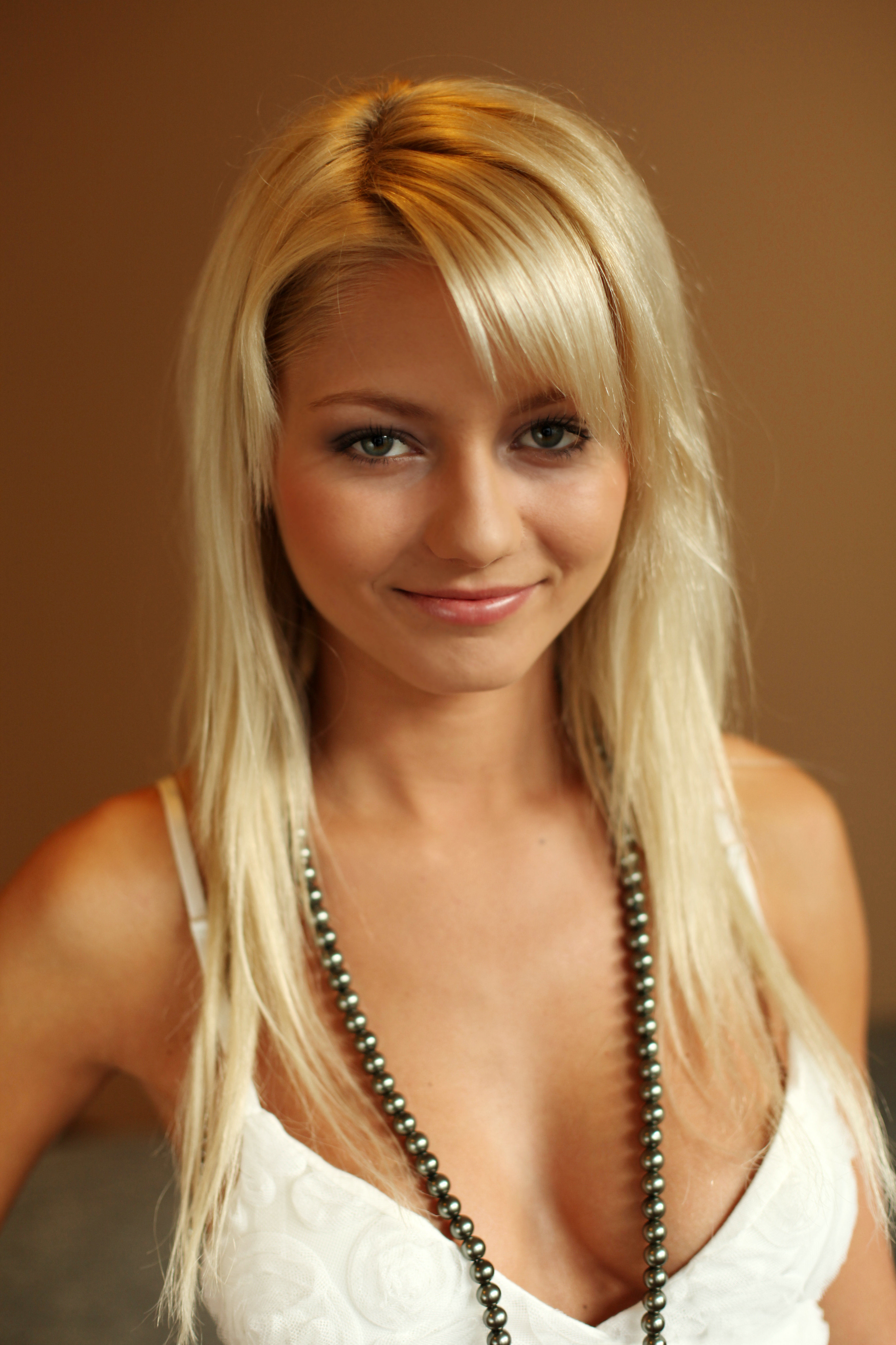 MetArt Grace C - Presenting Grace (2012-04-19)v2 Pinky June