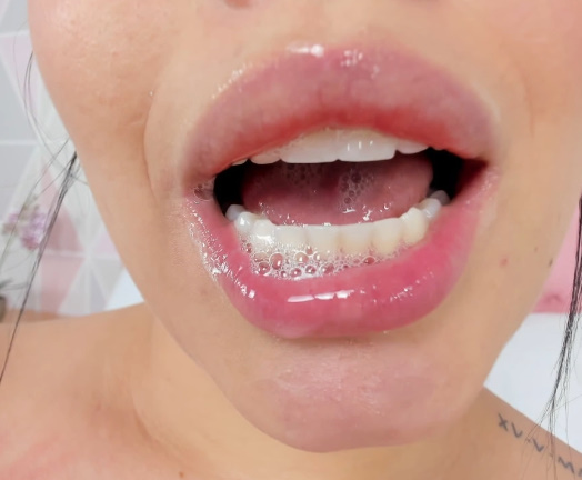 Rndm sultry and hot 08